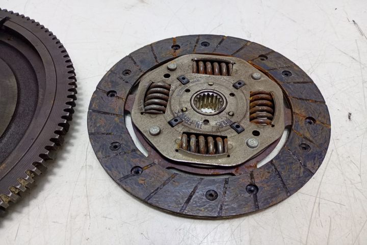 Kit ambreiaj 1.4 / 1.6 i Dacia Sandero prima generatie seria