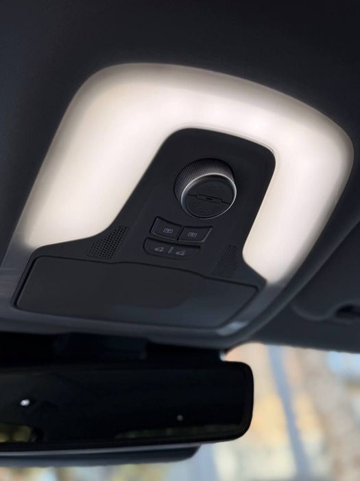 Sotiladi/Продаю CHERY 8 PRO LUX