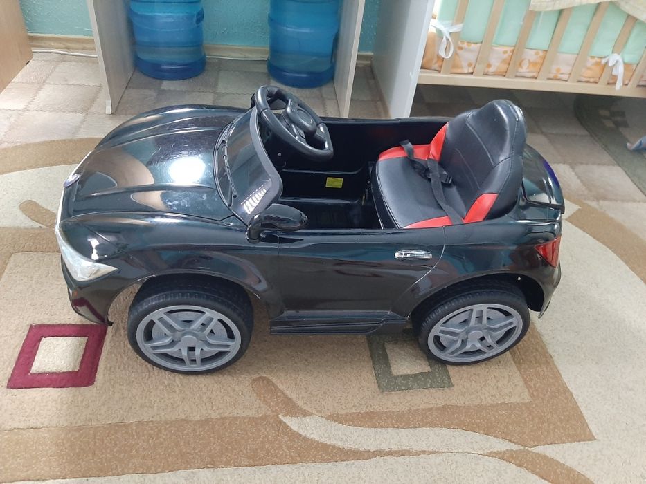 Электромобиль детский