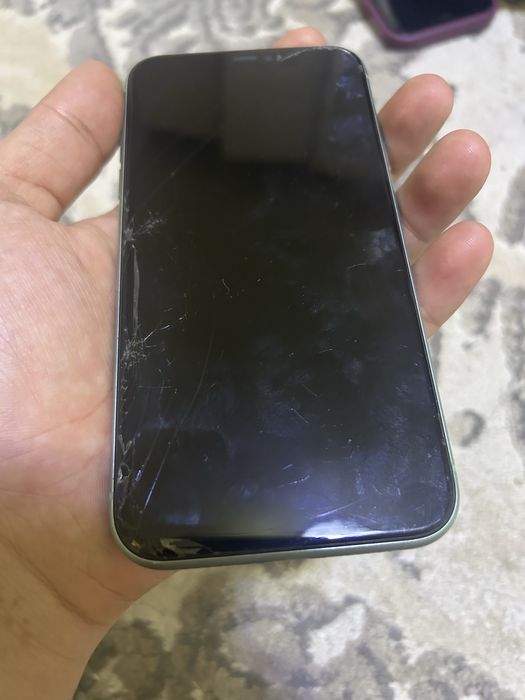 айфон 11 128гб 80акб