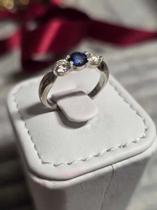 Inel Aur 18 kt cu diamante naturale si safir