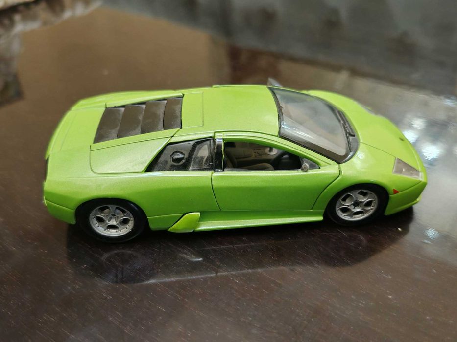 Macheta Lamborghini Murcielago, scara 1:24, Maisto