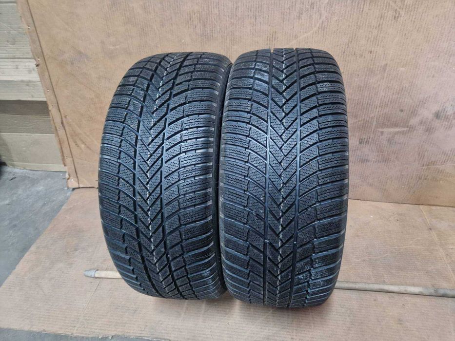 2 Bridgestone R18 245/45
нови зимни гуми
DOT2920