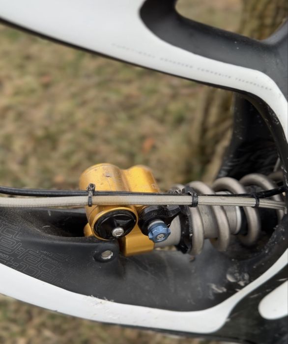 Vând specialized demo 8