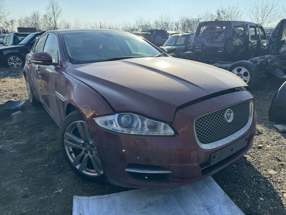 Dezmembrez Jaguar XJ 3.0D 2011