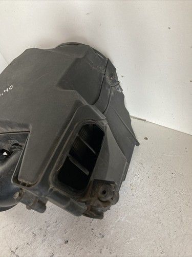 Кутия за въздушен филтър с измервател на масовия въздушен поток за Volvo S40 2.0 TDI (2009) 7689484400