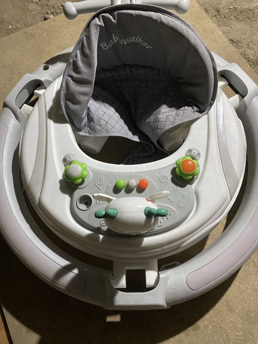 Продам ходунки детские