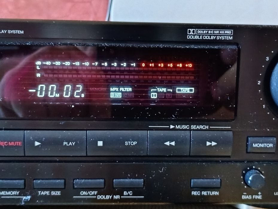 Vând  cassetedeck Denon DRM 710