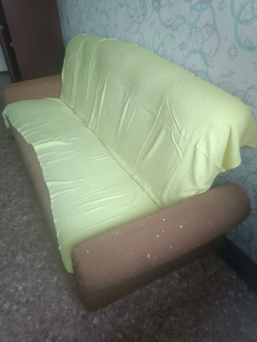 Диван, шкаф советский