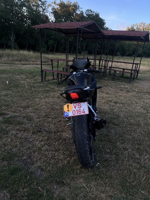 Yamaha yzf r 125  2019