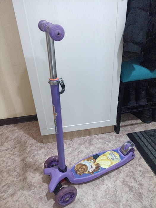 Продам самокат отличный