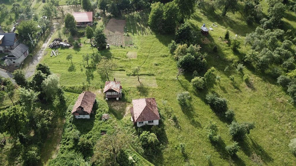 Teren + casa , anexa , sura din lemn in zona foarte linistita cu panorama , Unguras, Dumbravita, Maramures