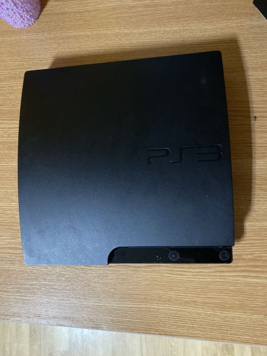 PS3 Slim impecabil + controller original + cabluri – PREȚ MIC, URGENT!