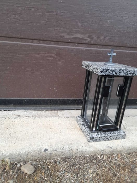 Felinar cimitir din granit modele diferite