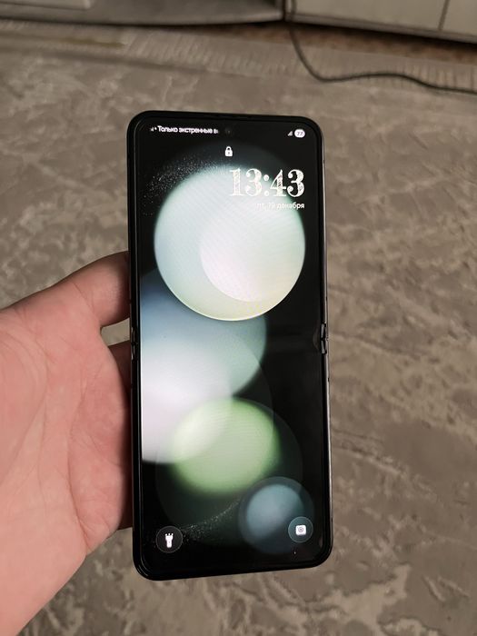 Продается Z Flip 5 8/512