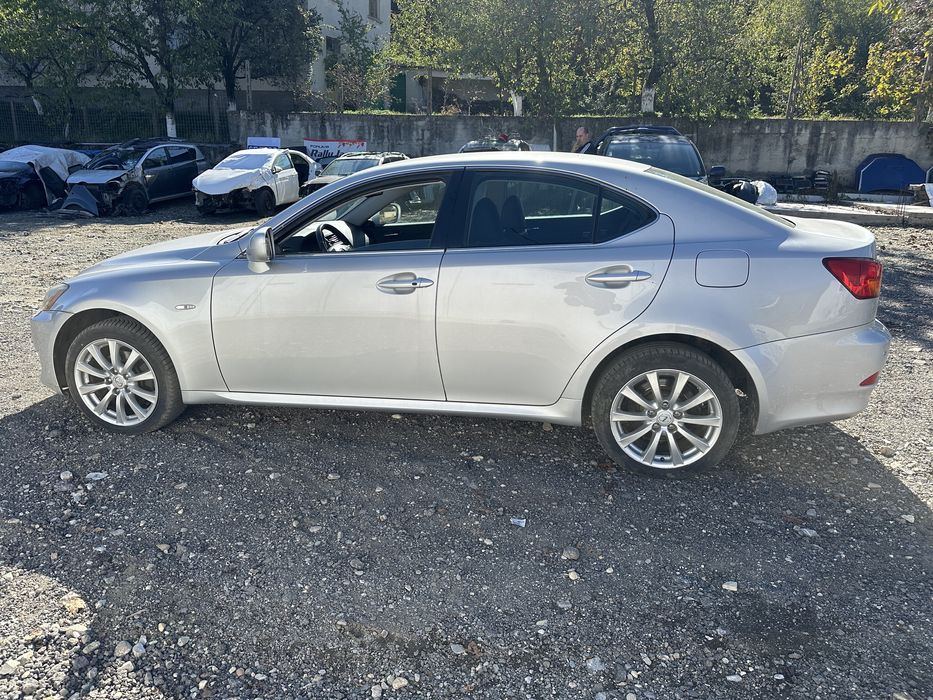 Lexus Лексус IS 220d 177 кс На части!