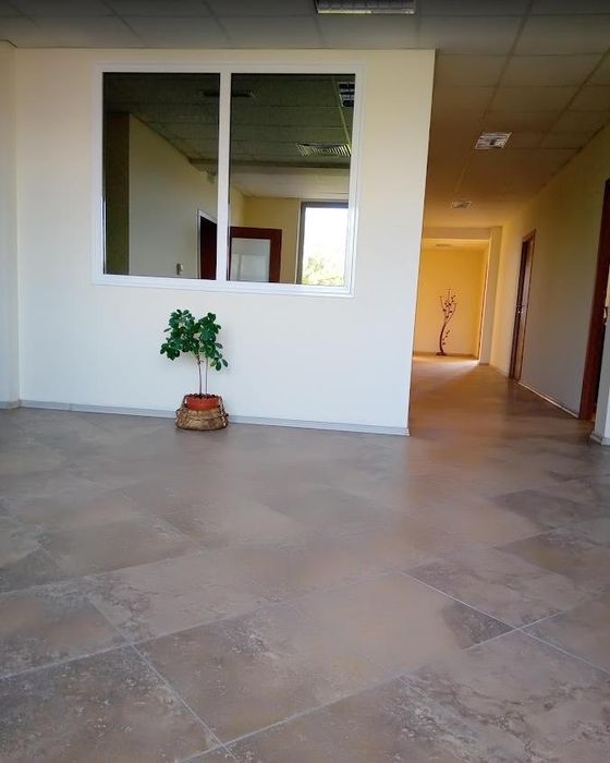 Дава се под наем Офис в Пловдив, Гагарин - 114 кв.м за 470 € - Снимка #2