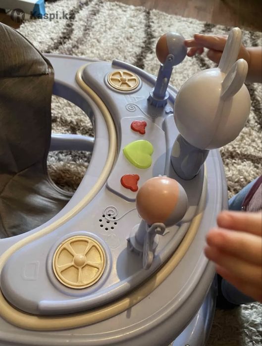 Ходунок музыкальный