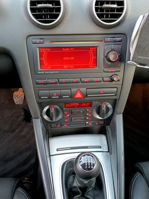 Лек автомобил Ауди А3 Слайн Audi A3 Sportback Sline 2.0tdi 140 bmm