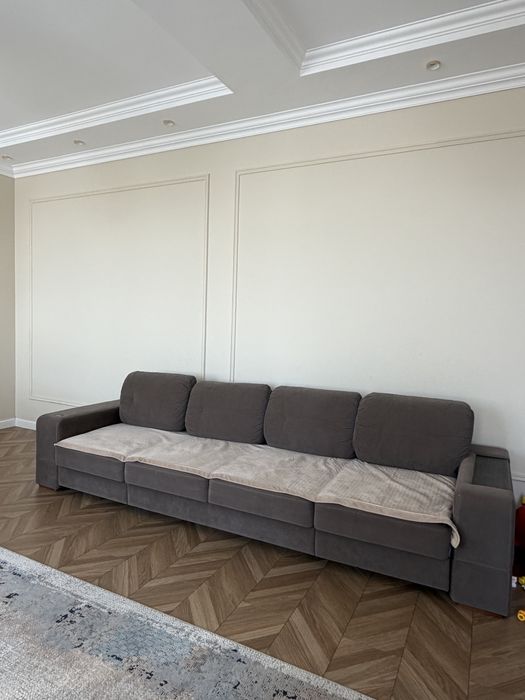 Срочно продам диван