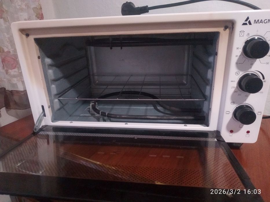 Продам духовку рабочаю