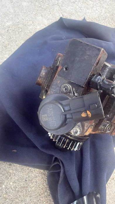 Pompa inalta presiune 1.6 dci cod motor R9M 167008960R Renault Talisman