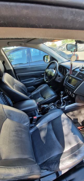 Vând Mitsubishi ASX 1.8 DI-D 4WD Instyle – 2011