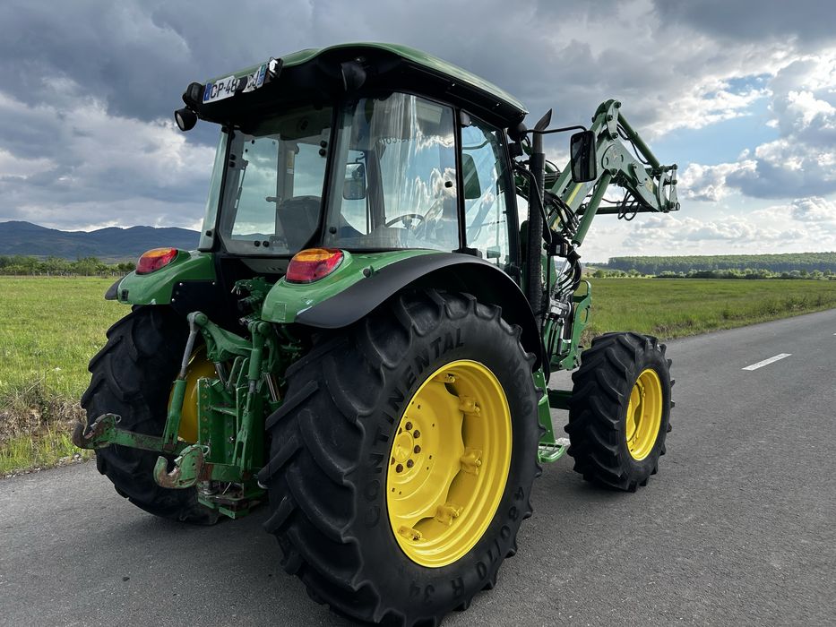 Tractor John Deere 5100M cu incarcator frontal