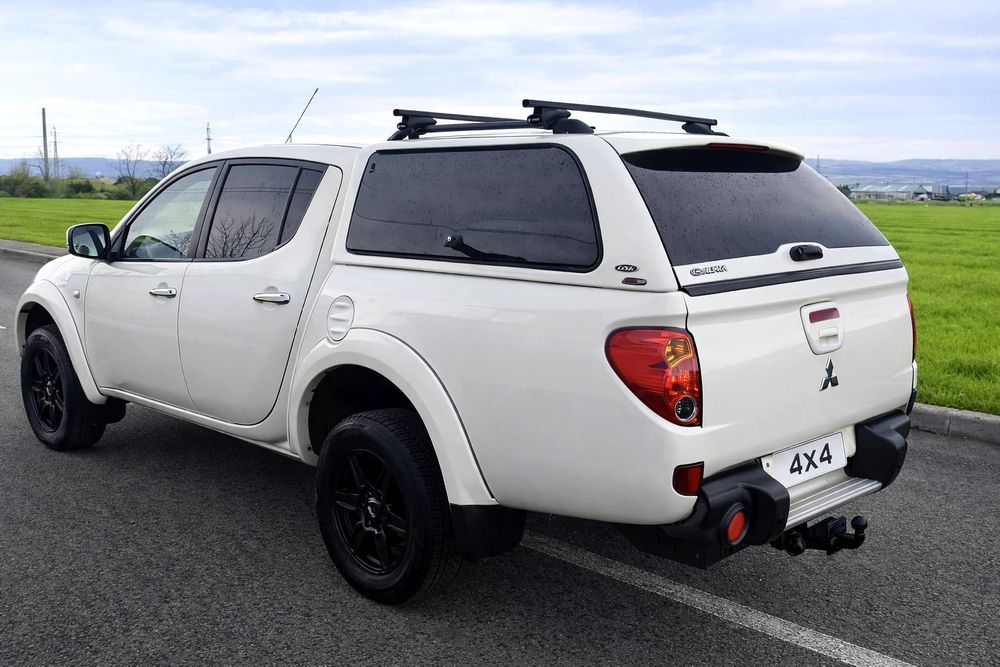 Mitsubishi L200 2.5 Diesel**4x4 la Maneta**2012**EURO  5