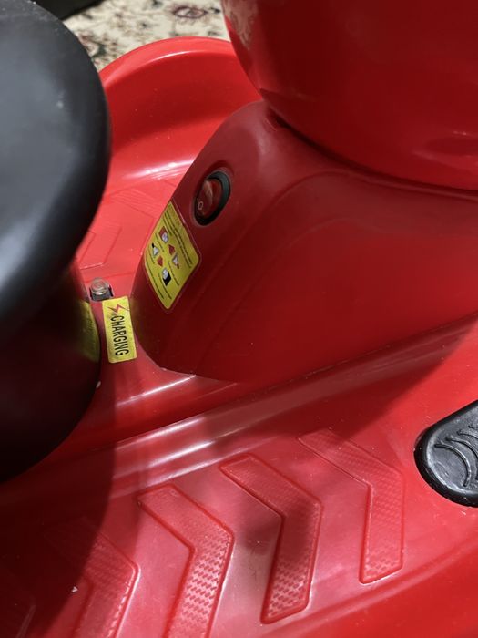 Электромобиль детский