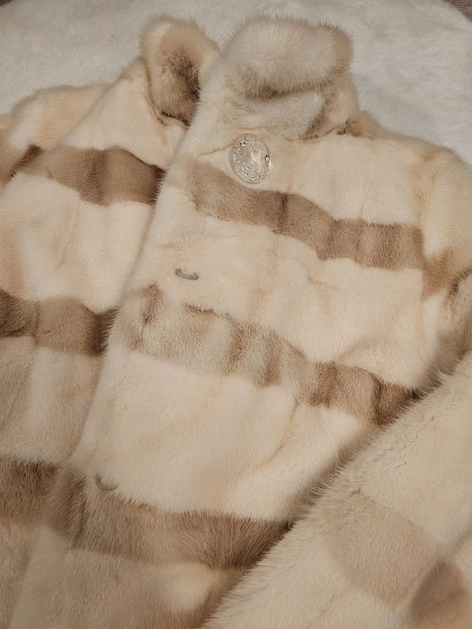 Blană de nurcă mărimea S/M – Stare excelentă