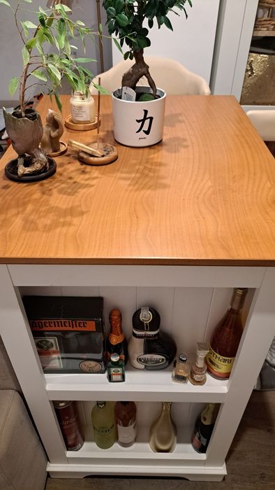 Bar model de la Mobexpert