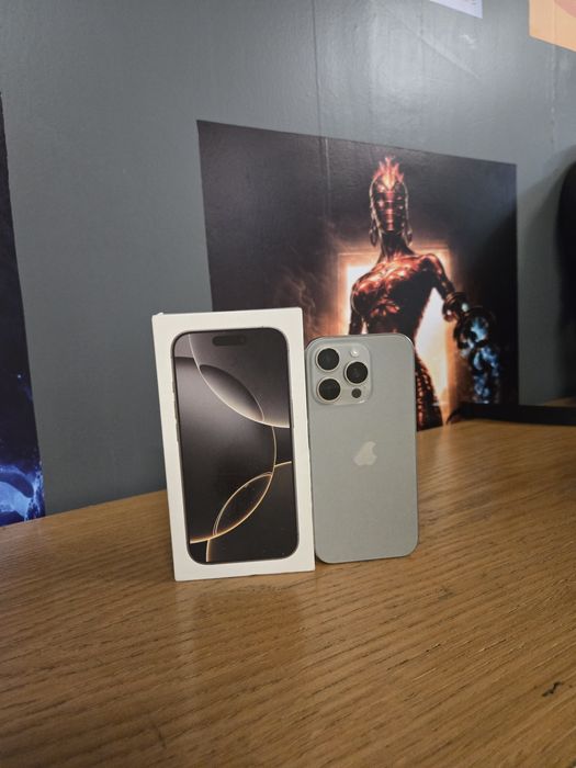 СРОЧНО IPHONE 16 pro 256 go