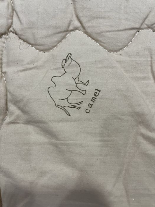 Продам одеяло верблюжье.