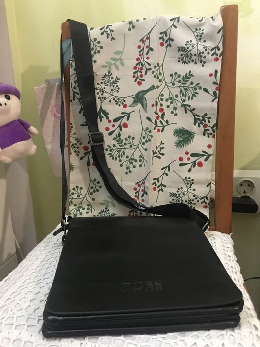 Мъжка кожена чанта, марка Бос