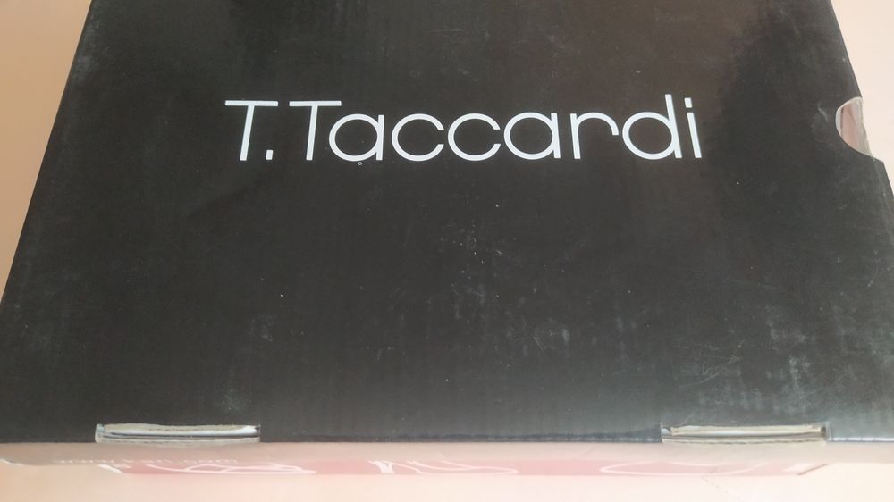 Продам женские босоножки