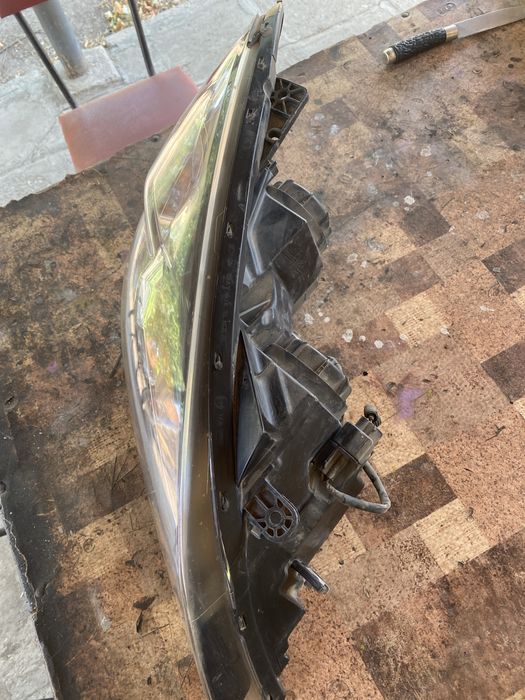 Десен фар за киа сийд