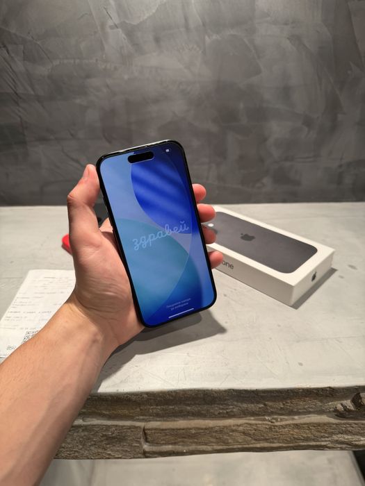 КАТО ЧИСТО НОВ Iphone 16, 100% батерия Black