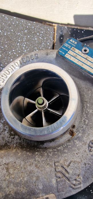 Turbina audi a4 b8 CAGA    03L 145 702H impecabila ca noua fara joc