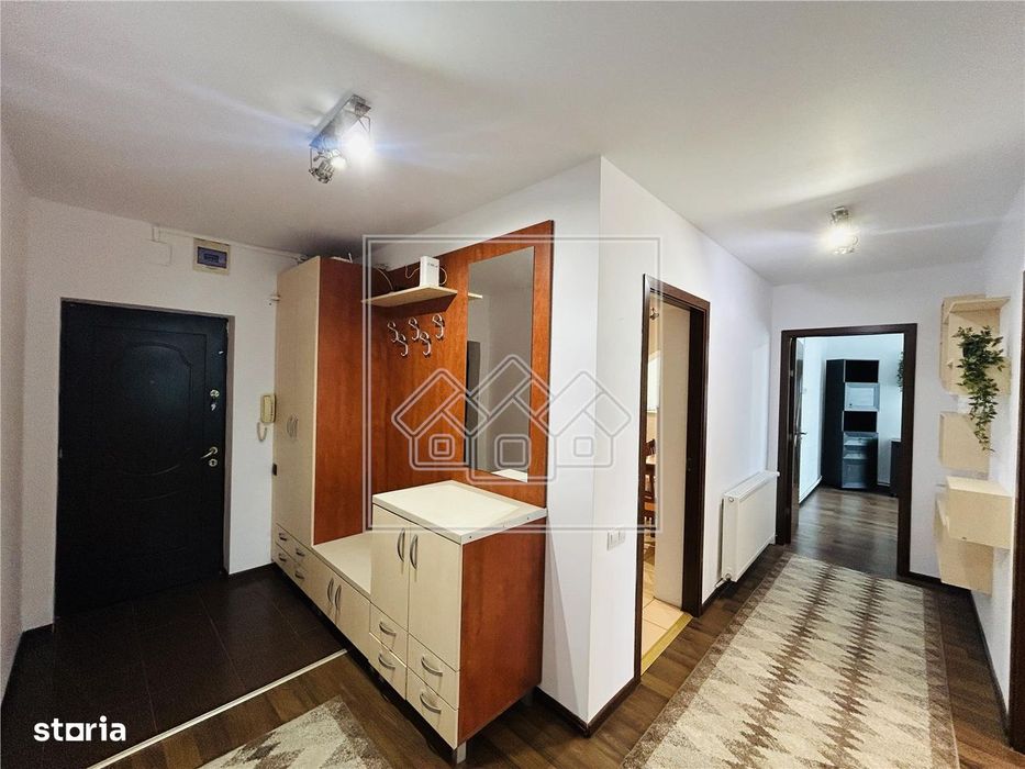 Ap decomandat, 2 camere si balcon, etaj 13, zona Pictor Brana