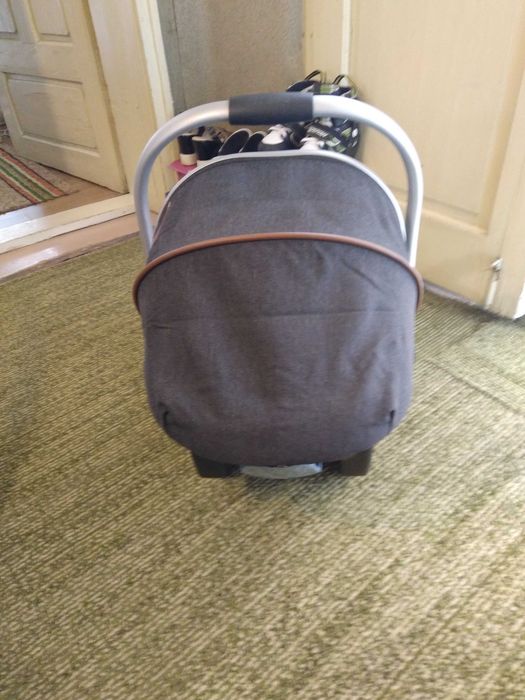 Бебешка количка 3в1  много запазена