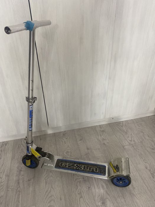Продам самокат детский