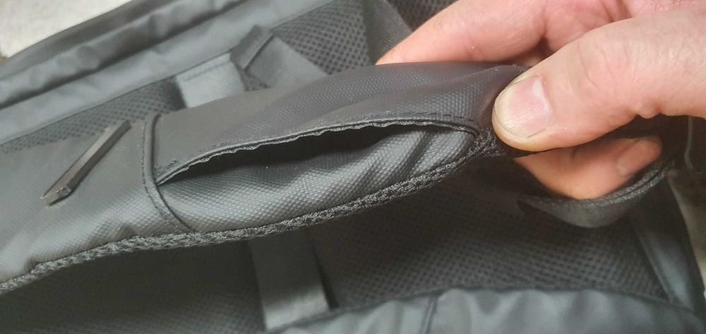 Rucxac modern cu multe facilitati