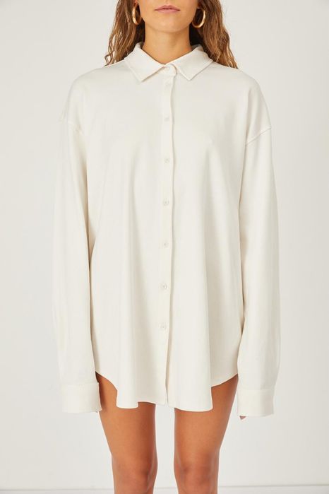 Белая рубашка оверсайз