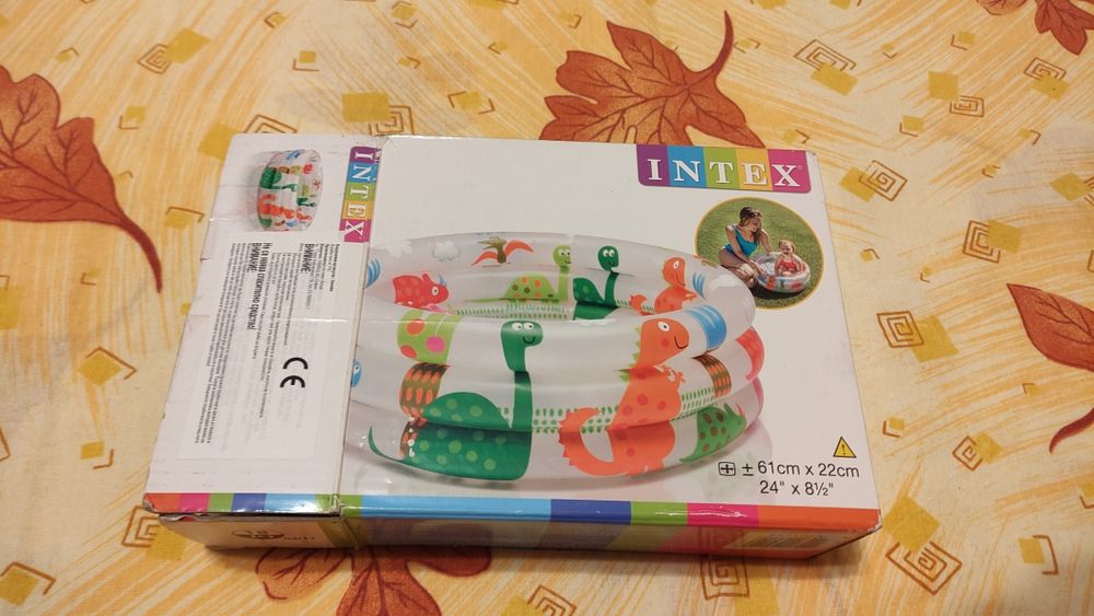 Плажни надуваеми играчки и бебешки басейн