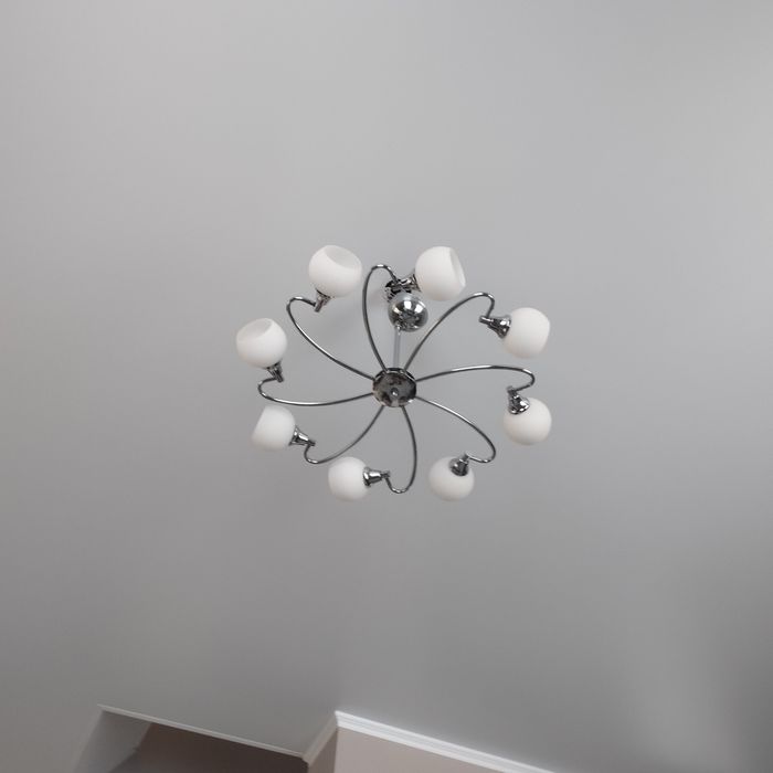 продам люстру бу