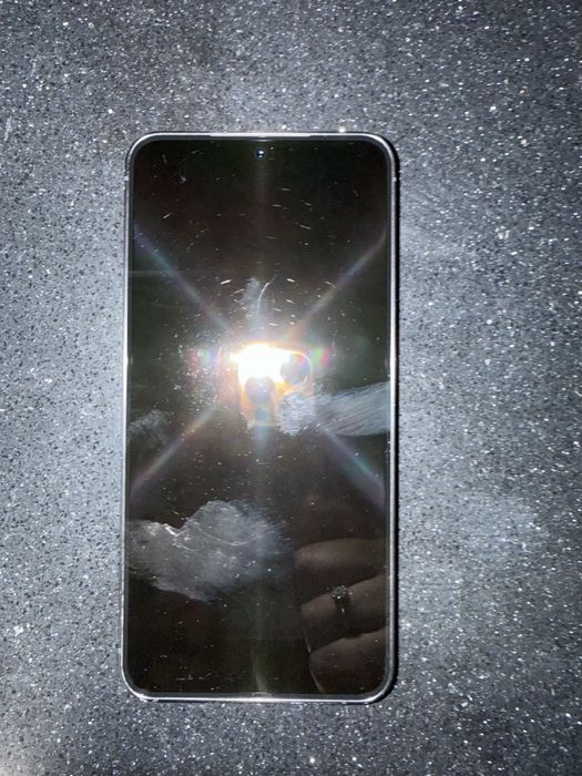 Samsung S24 , с кутия и зарядно