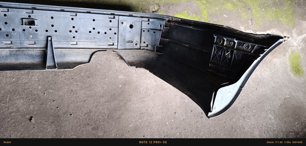 Продам задний бампер Ауди 100 С4