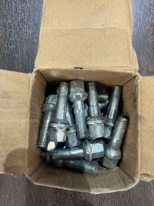 Гуми с Джанти за Мерцедес