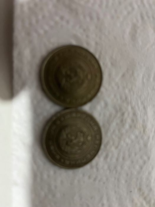 Две монети 1 лев 1990